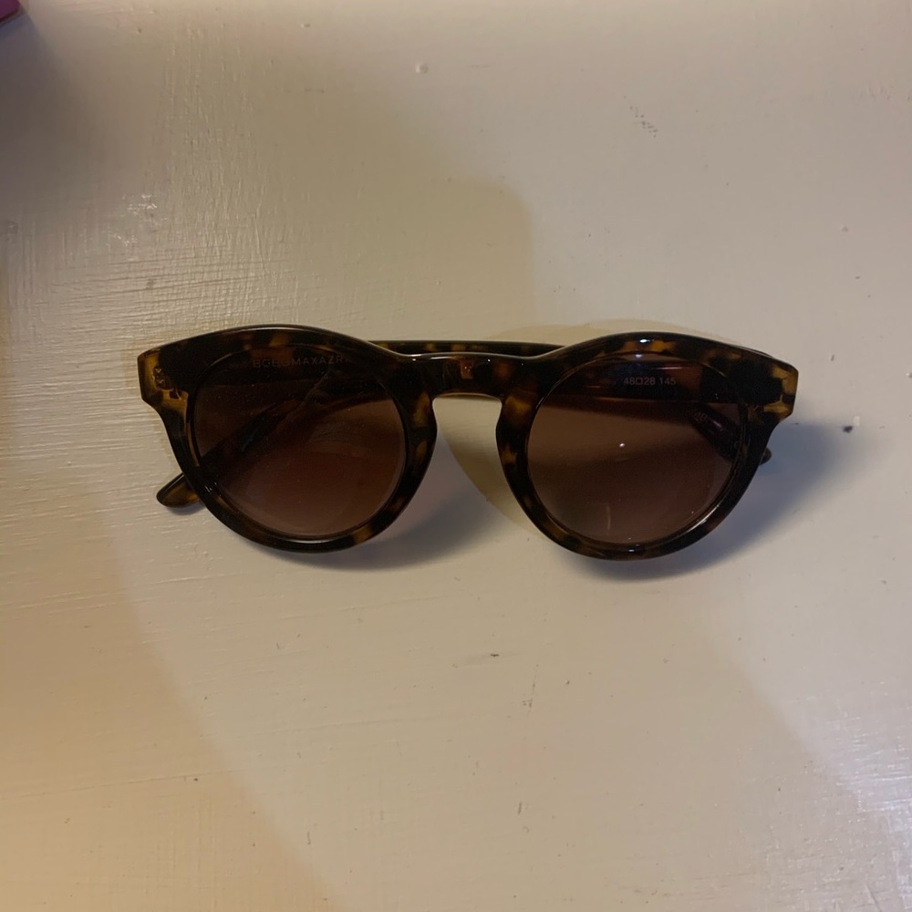 BCBG leopard sunglasses